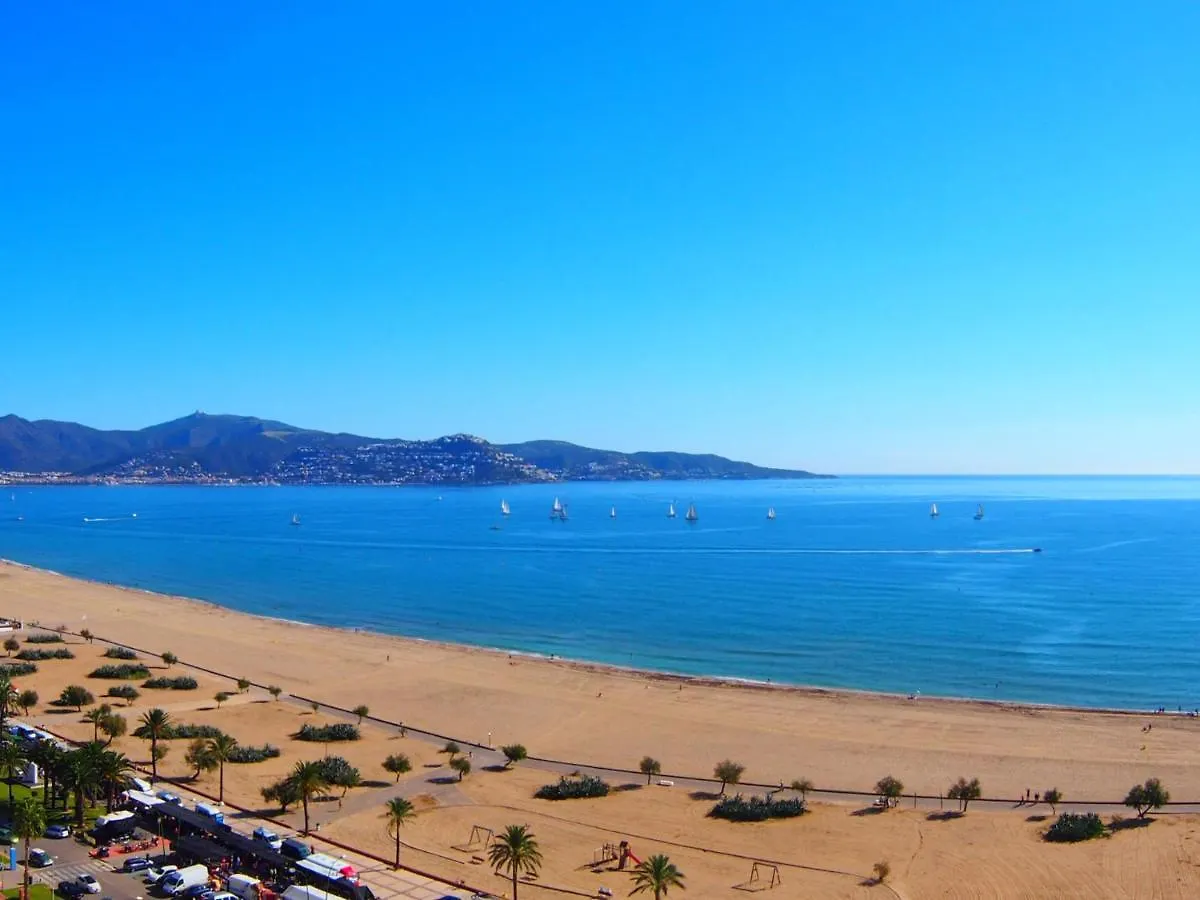 Apartment Pattaya-7 By Interhome Empuriabrava